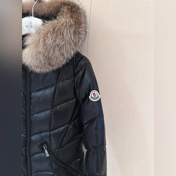 Moncler Womens Down Jacket - Picture 3 of 4